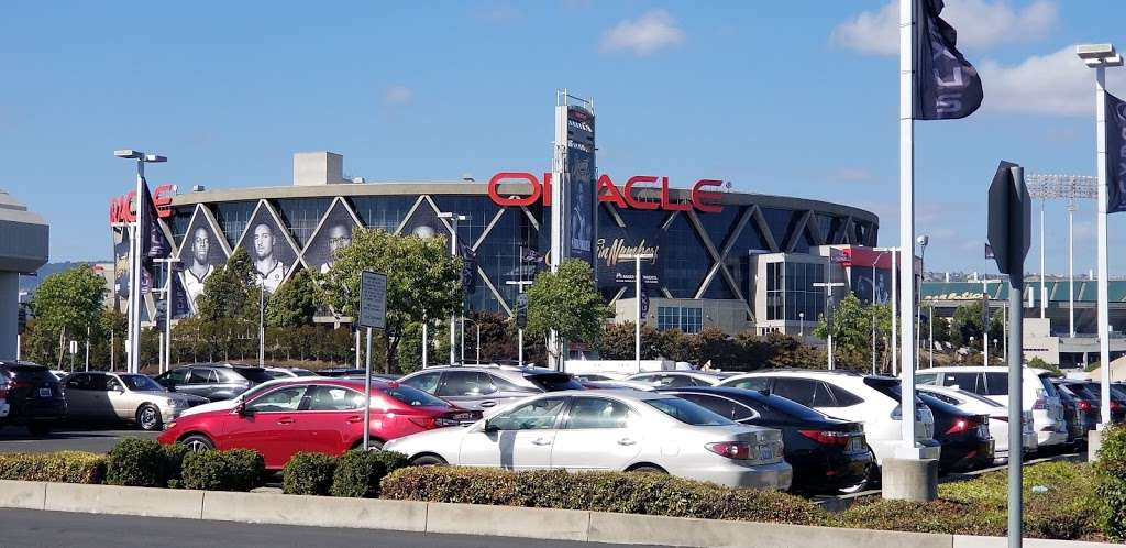 Coliseum Lexus of Oakland | 7273 Oakport St, Oakland, CA 94621, USA | Phone: (510) 858-2658