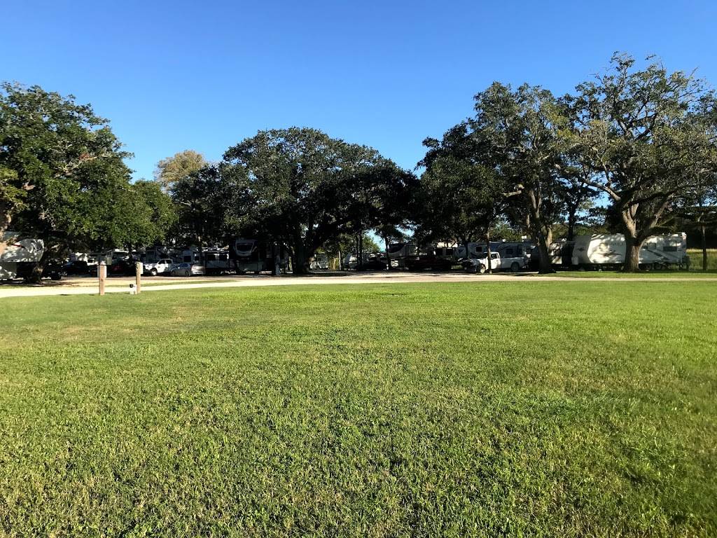 Live Oak RV Park | 5419 Stephen F Austin Rd, Jones Creek, TX 77541, USA | Phone: (979) 824-8774