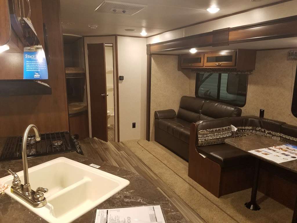 Lone Star RV Houston North | 14444 North Fwy, Houston, TX 77090, USA | Phone: (800) 383-9561