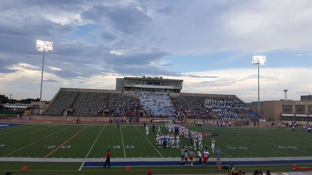 Panther Stadium | 900 W Camp Wisdom Rd, Duncanville, TX 75116, USA | Phone: (972) 708-2155