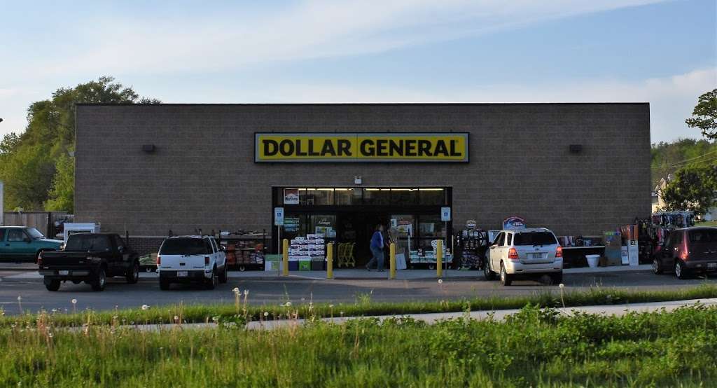 Dollar General | 322 Walworth St, Genoa City, WI 53128, USA | Phone: (262) 295-2300