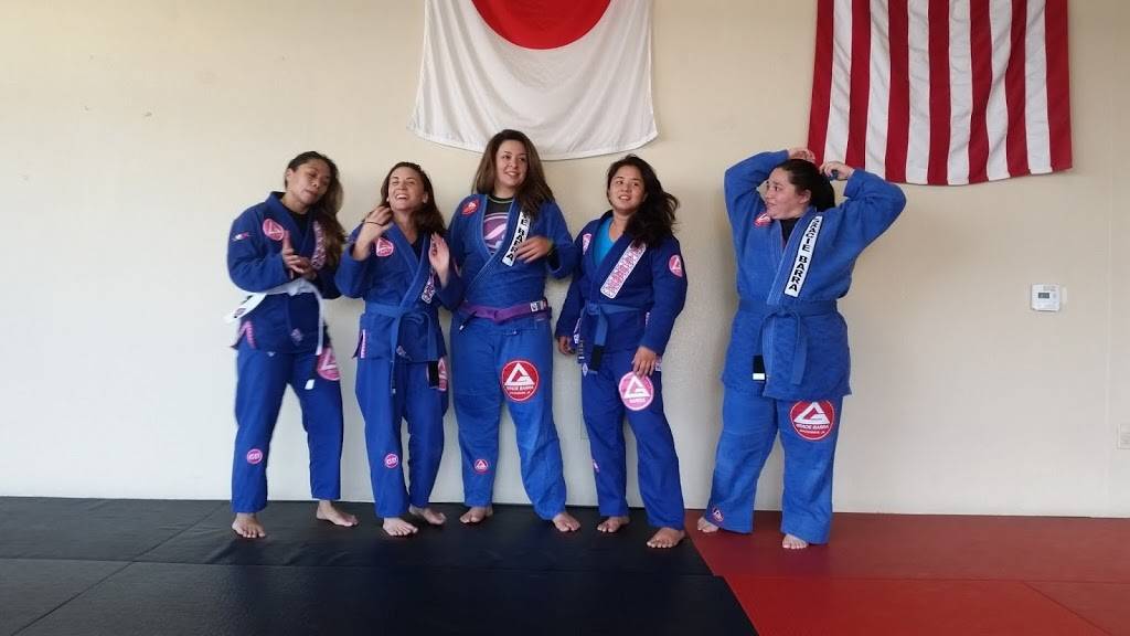 Gracie Barra Newport Beach Brazilian Jiu Jitsu and Mixed Martial | 3810 East Coast Hwy, Corona Del Mar, CA 92625, USA | Phone: (949) 381-9601