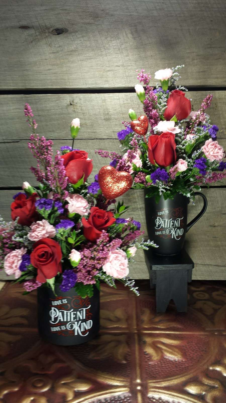 Davis Floral | 21 Crawford St, Clayton, IN 46118, USA | Phone: (317) 539-4502