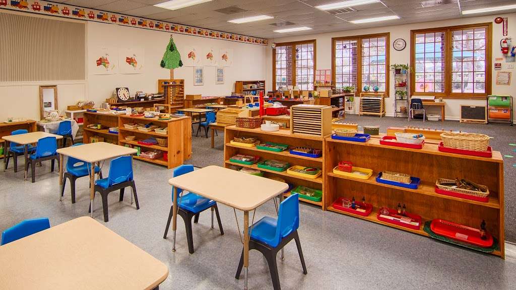 Riverbend Montessori School | 4225 Elkins Rd, Sugar Land, TX 77479 | Phone: (281) 980-4123