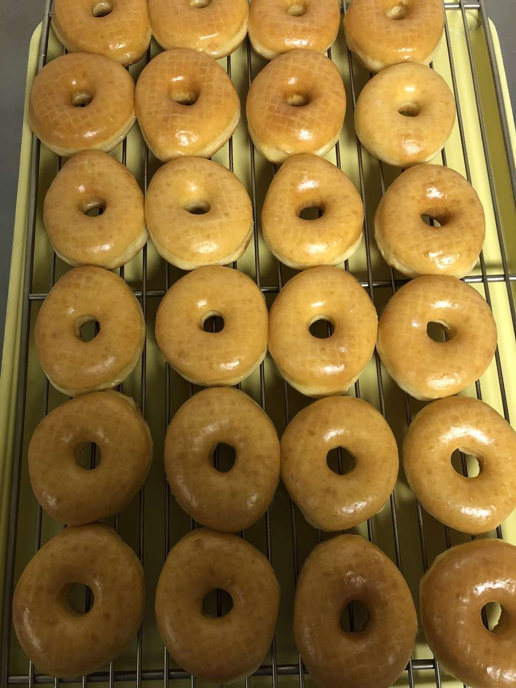 Best Donuts | 8077 Farm to Market 1960 Road East # B, Humble, TX 77346 | Phone: (281) 852-4402