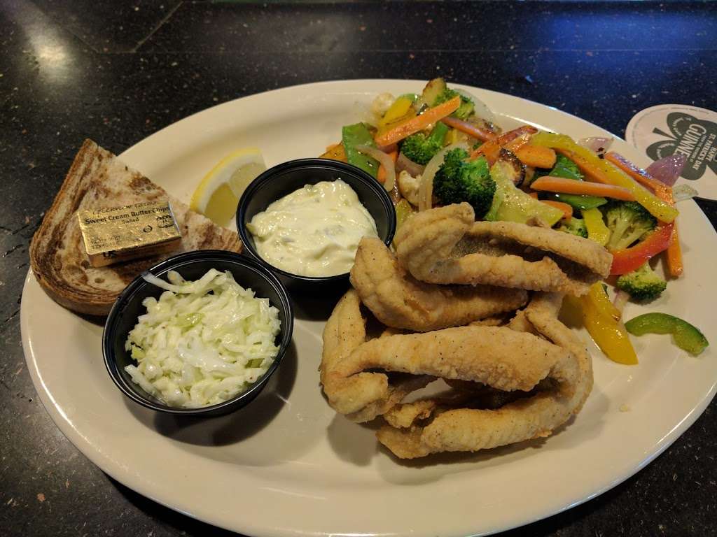Cleveland Pub & Grill | 14000 W Cleveland Ave, New Berlin, WI 53151, USA | Phone: (262) 754-5337