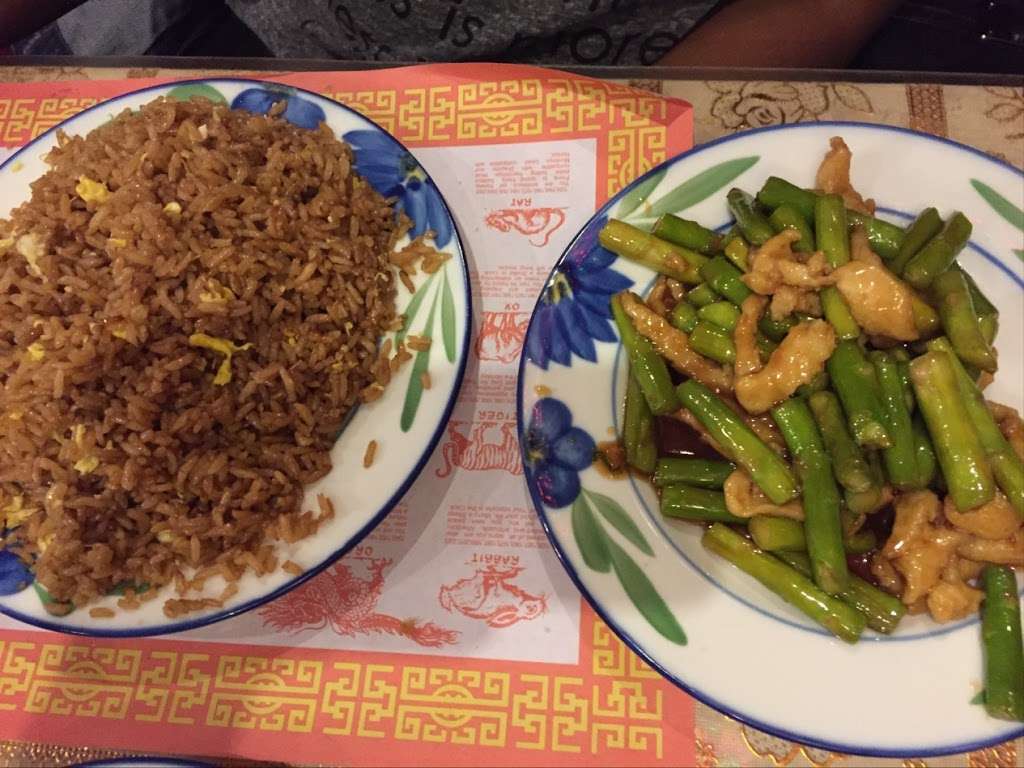 Szechuan East Restaurant | 744 Red Lion Rd, Philadelphia, PA 19115, USA | Phone: (215) 464-4455