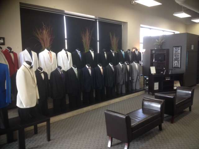 Black Tie Formalwear | 16100 South La Grange Road, Orland Park, IL 60467 | Phone: (708) 349-9580