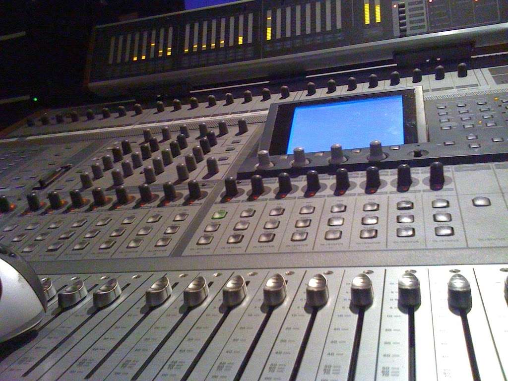 Affordable Demos Studios | 231 E Las Flores Dr, Altadena, CA 91001, USA | Phone: (818) 254-5818