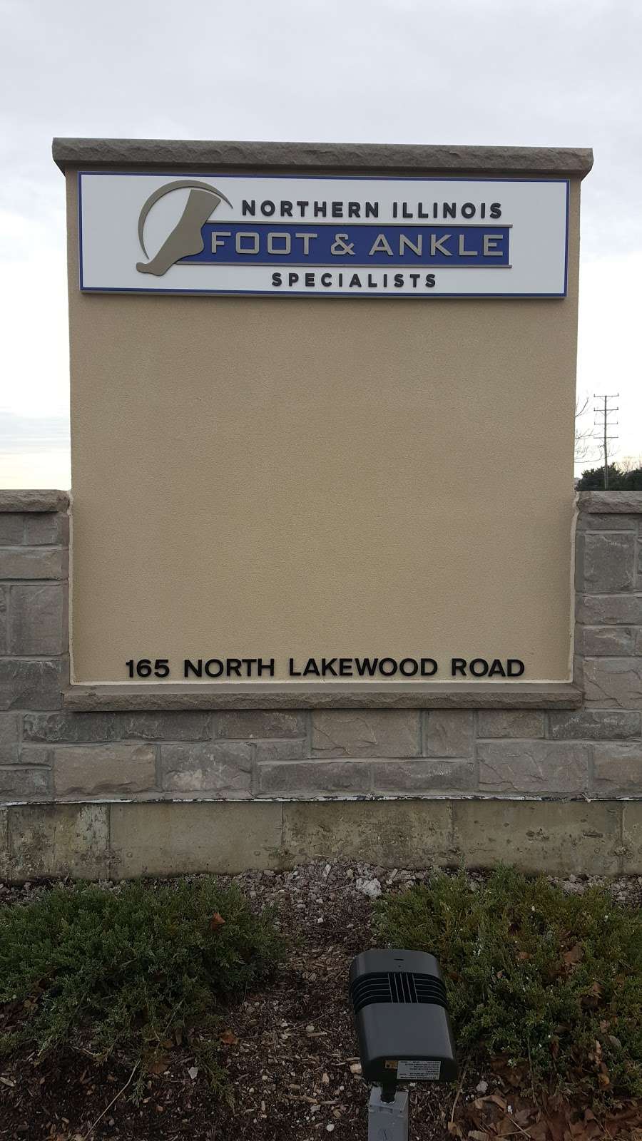 Northern Illinois Foot & Ankle Specialists | 165 N Lakewood Rd Suite A, Lake in the Hills, IL 60156, USA | Phone: (847) 639-5800