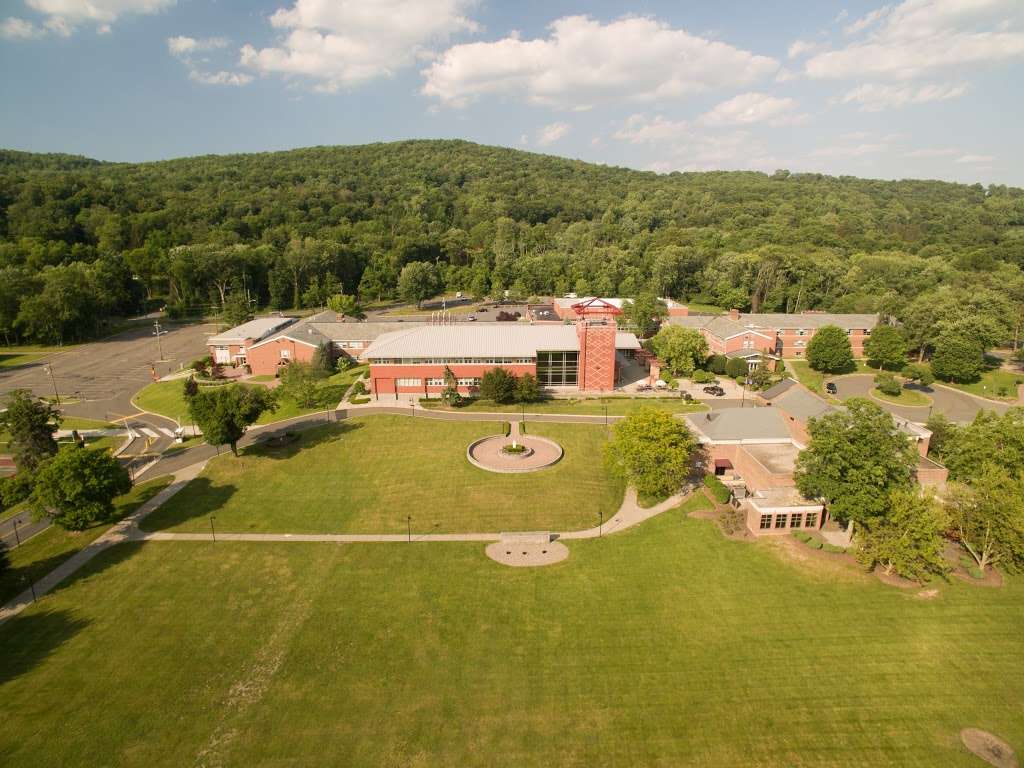 St. Thomas Aquinas College | 125 NY-340, Sparkill, NY 10976 | Phone: (845) 398-4100