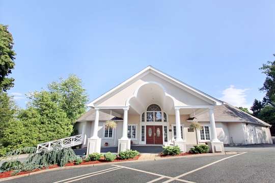 Wanamaker & Carlough Funeral Home | 177 NY-59, Suffern, NY 10901, USA | Phone: (845) 357-0423