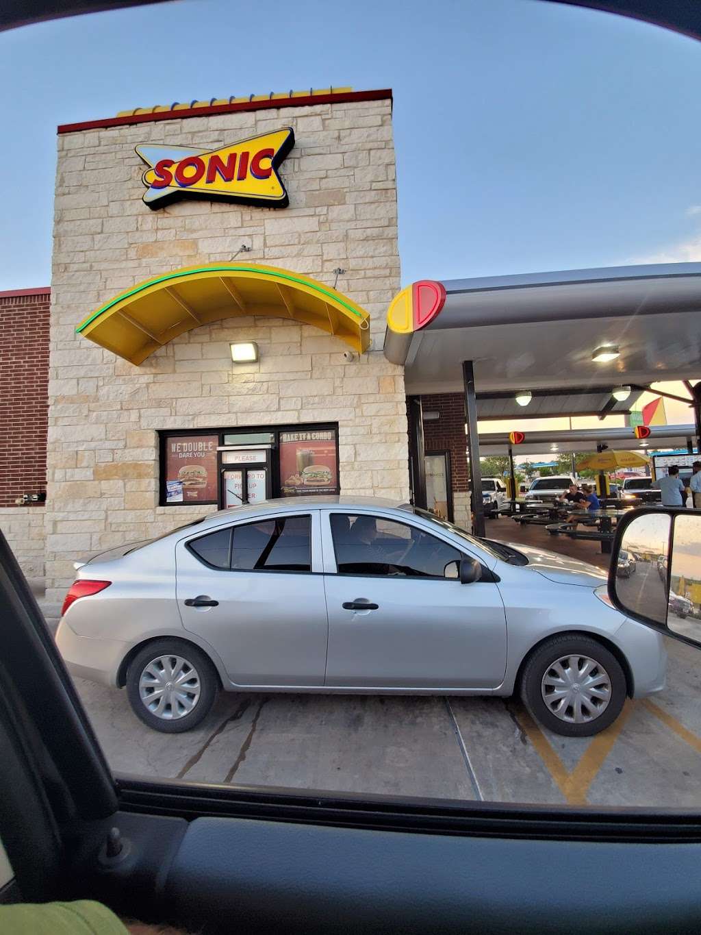 Sonic Drive-In | 8915 Fm 1560 North, San Antonio, TX 78254, USA | Phone: (210) 617-7700