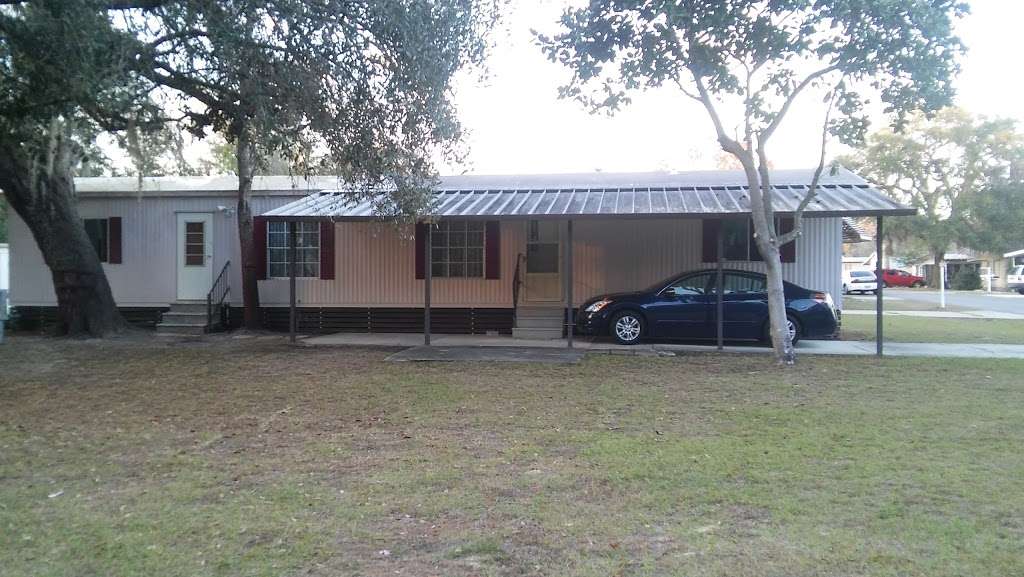 Lindale Mobile Home Park | 5431 NE 35th St #51, Silver Springs, FL 34488, USA | Phone: (352) 236-4706