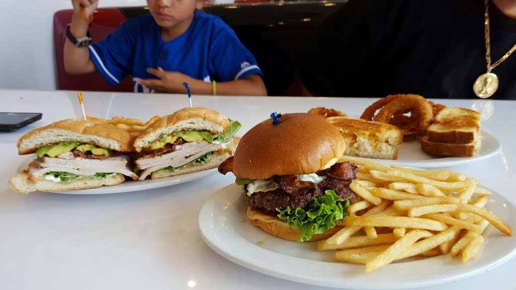 Rubys Diner | 8860 Apollo Way, Downey, CA 90242 | Phone: (562) 401-4011