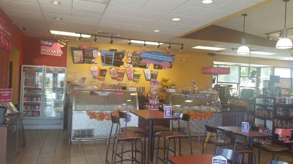 Dunkin Donuts | 2900 Belvidere Rd, Waukegan, IL 60085, USA | Phone: (847) 336-2266