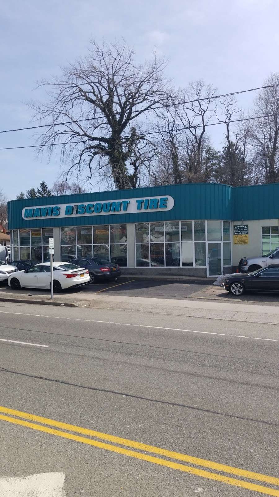 Mavis Discount Tire | 200 Northern Blvd, Great Neck, NY 11021 | Phone: (516) 487-6611