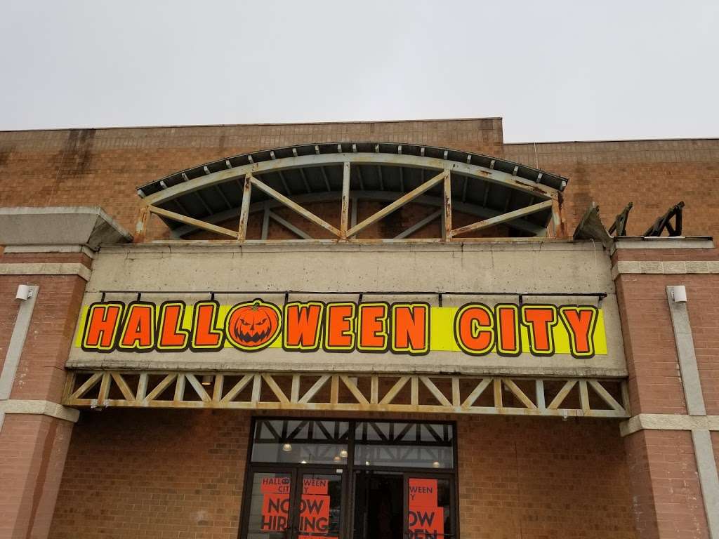 Halloween City | 8311 Broadway, Merrillville, IN 46410 | Phone: (914) 529-1966