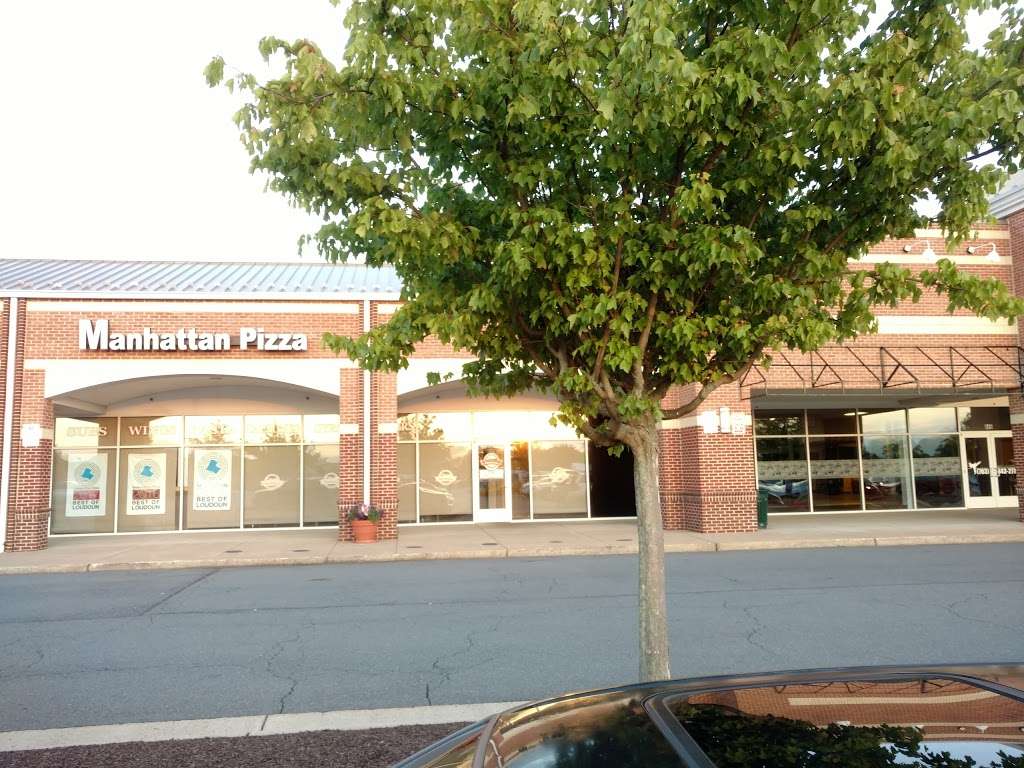 Manhattan Pizza | 647 Potomac Station Dr, Leesburg, VA 20176, USA | Phone: (703) 669-4020