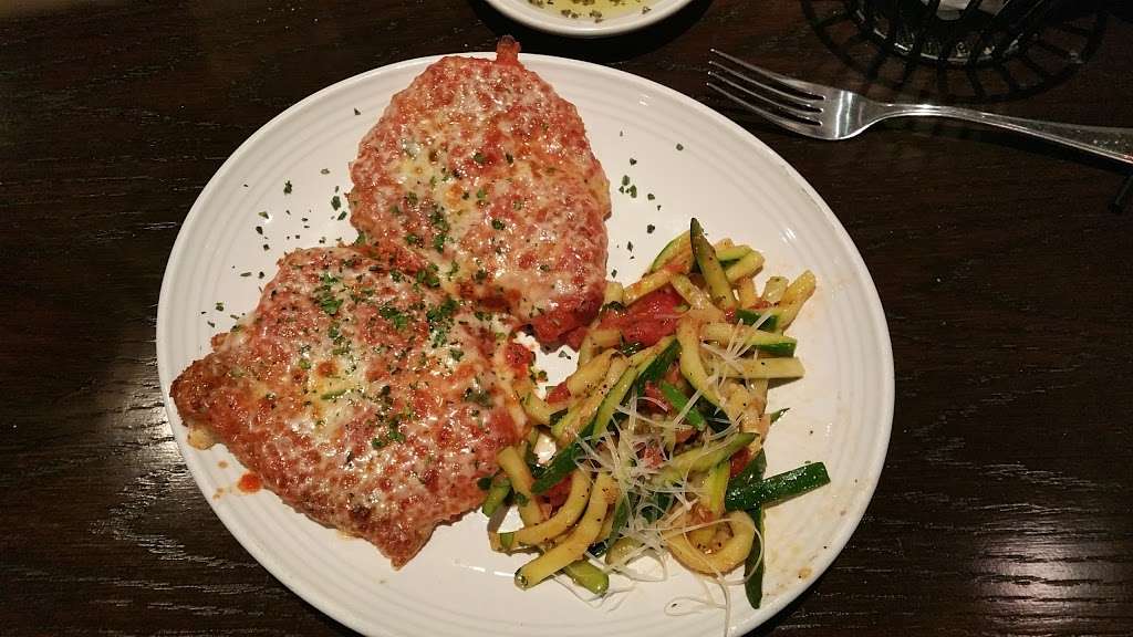 Carrabbas Italian Grill | 7900 Lyles Ln NW, Concord, NC 28027, USA | Phone: (704) 979-3224