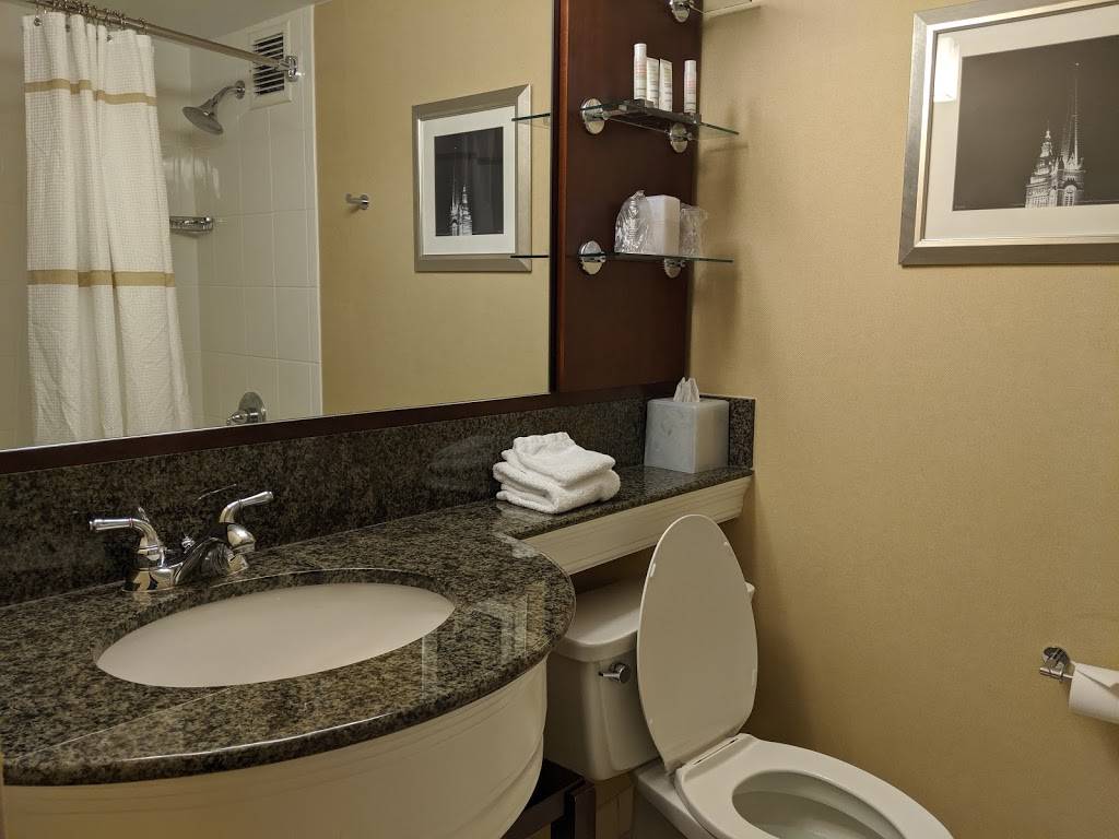 Cleveland Airport Marriott | 4277 W 150th St, Cleveland, OH 44135, USA | Phone: (216) 252-5333