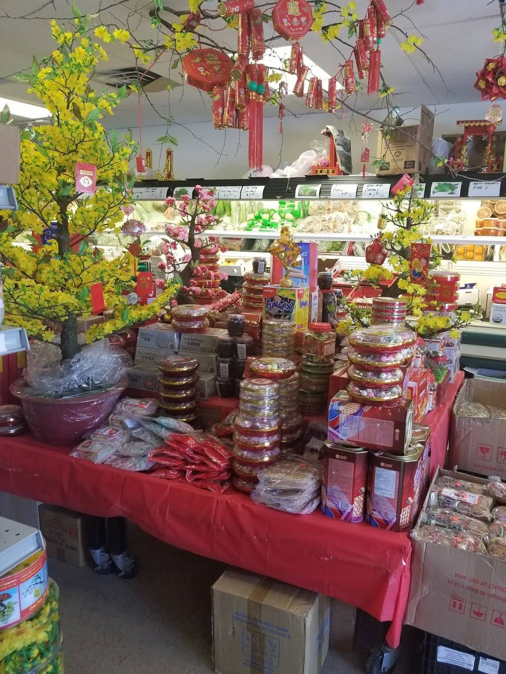 Hong Kong Market | 1228 N 27th St, Lincoln, NE 68503, USA | Phone: (402) 477-1332