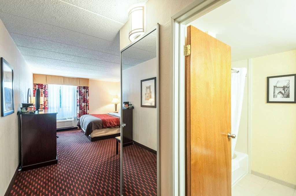 Comfort Inn | 76 Old Mill Bottom Rd, Annapolis, MD 21409 | Phone: (410) 757-8500