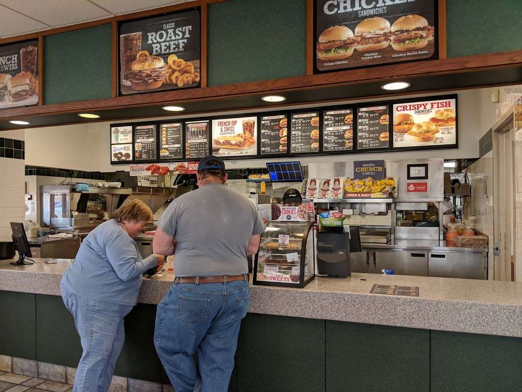 Arbys | 4671 W 6th St, Lawrence, KS 66049, USA | Phone: (785) 331-3153