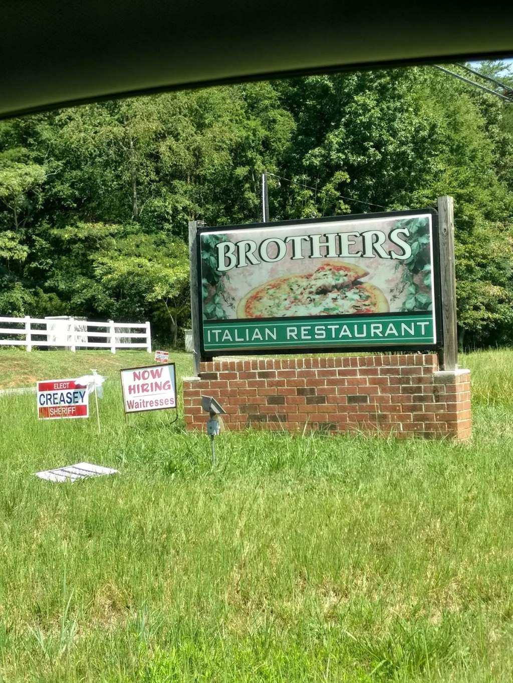 Brothers Italian Restaurant | 1299 Broadstreet Rd, Oilville, VA 23129, USA | Phone: (804) 784-0166
