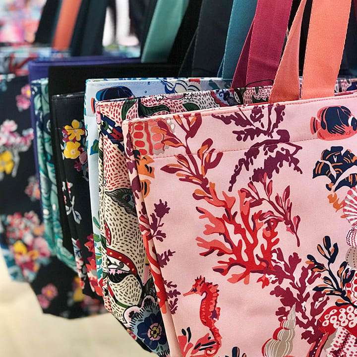 Vera Bradley Factory Outlet | 12045 N Executive Drive Space G030, Edinburgh, IN 46124, USA | Phone: (812) 526-2003