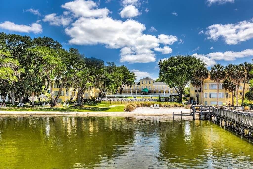 Lakeside Inn | 100 Alexander St, Mt Dora, FL 32757 | Phone: (352) 383-4101