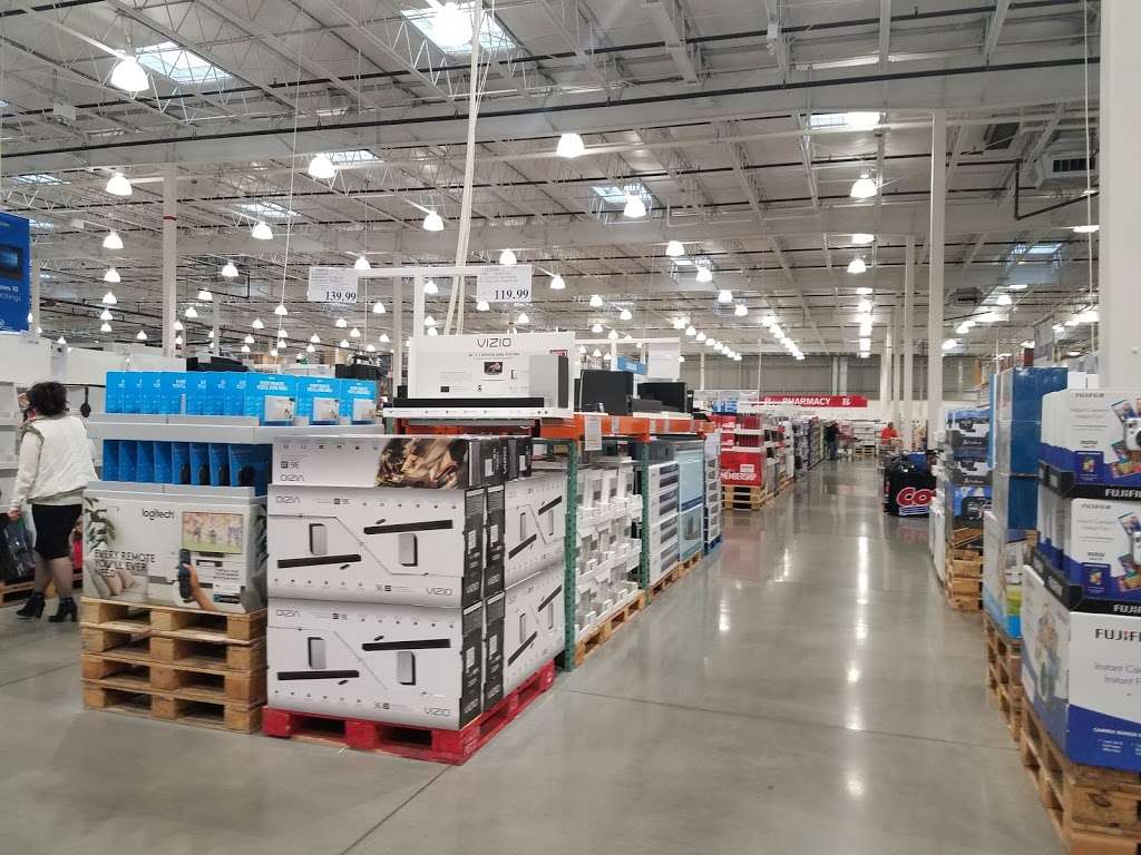 Costco Wholesale | 25901 Riverwoods Rd, Mettawa, IL 60045, USA | Phone: (847) 235-1302