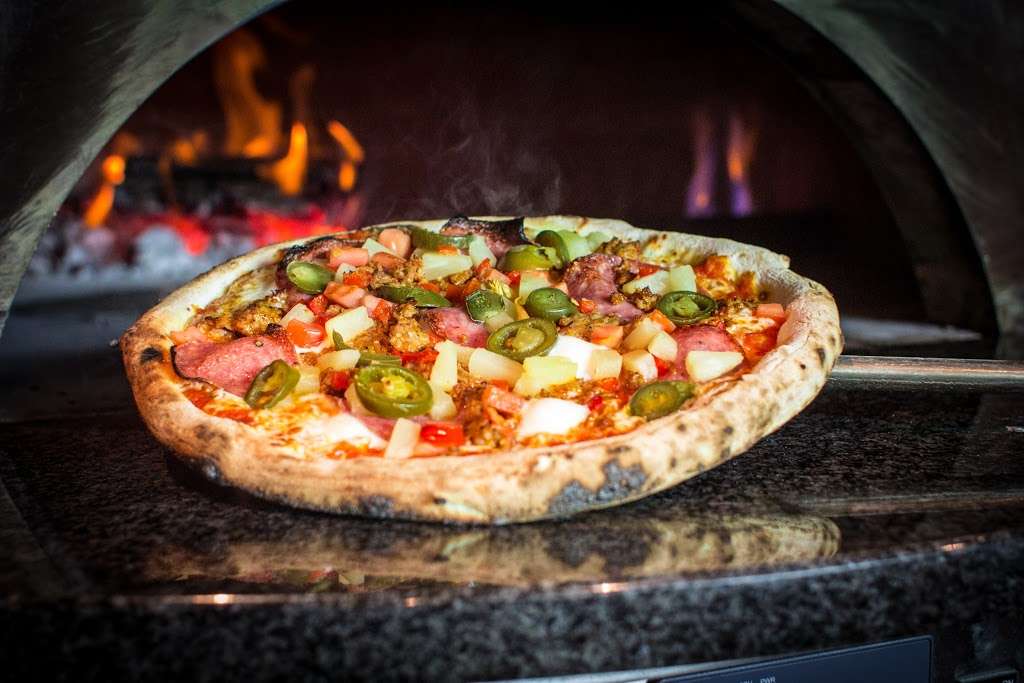 Persona Wood Fired Pizzeria | 9635 N Sam Houston Pkwy E #400, Humble, TX 77396, USA | Phone: (832) 644-5577