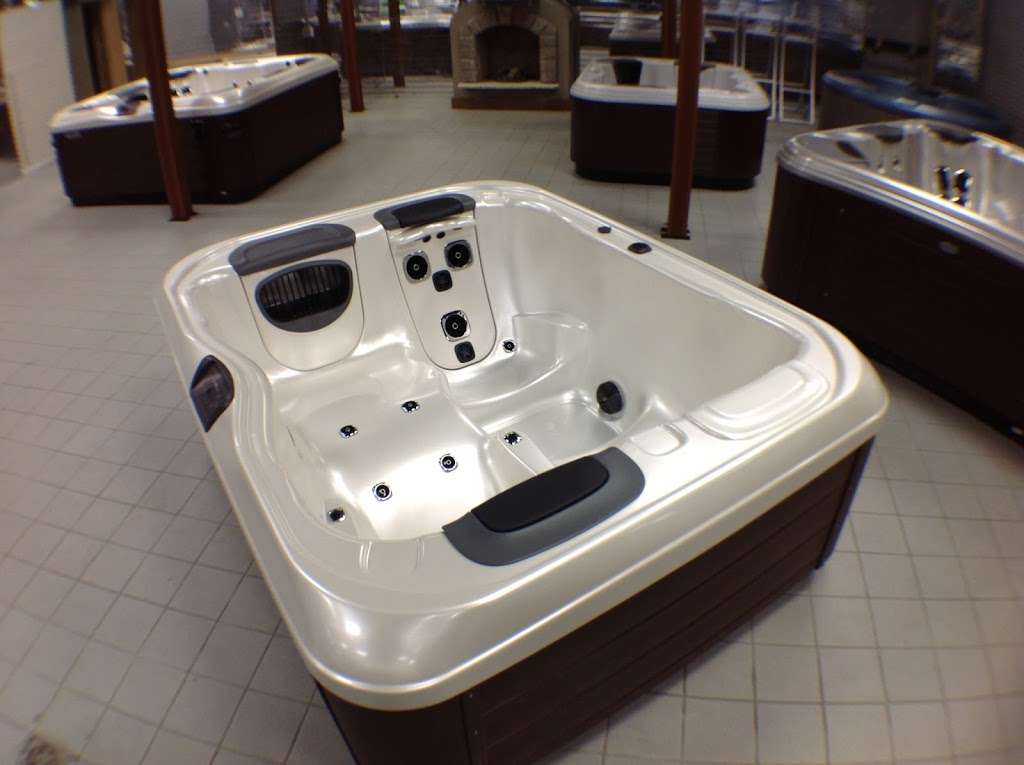 Best Hot Tubs and Spas | 1050 Broadhollow Rd, Farmingdale, NY 11735 | Phone: (631) 465-0175