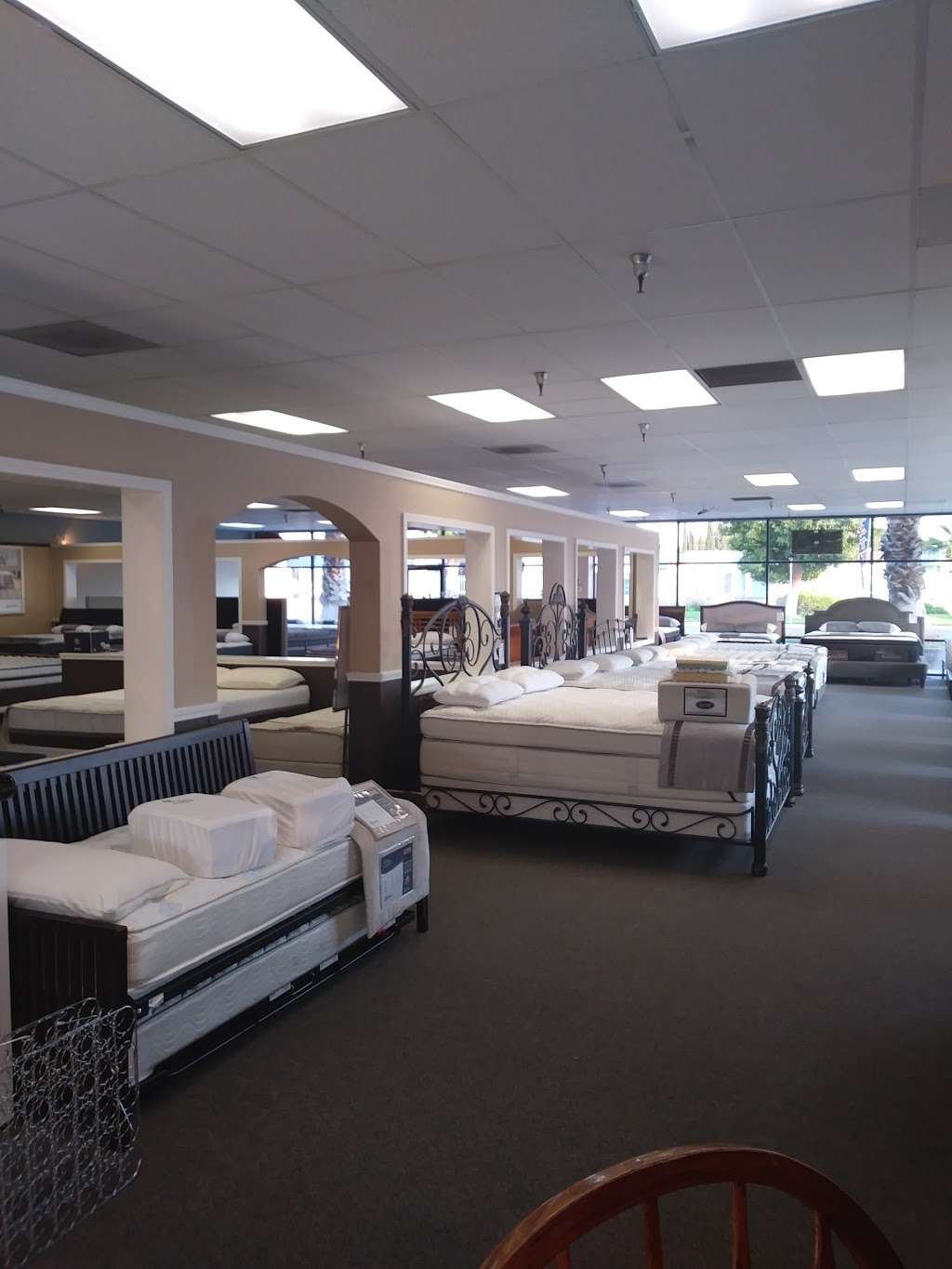 Banner Mattress | 10081 Indiana Ave, Riverside, CA 92503, USA | Phone: (951) 351-3030