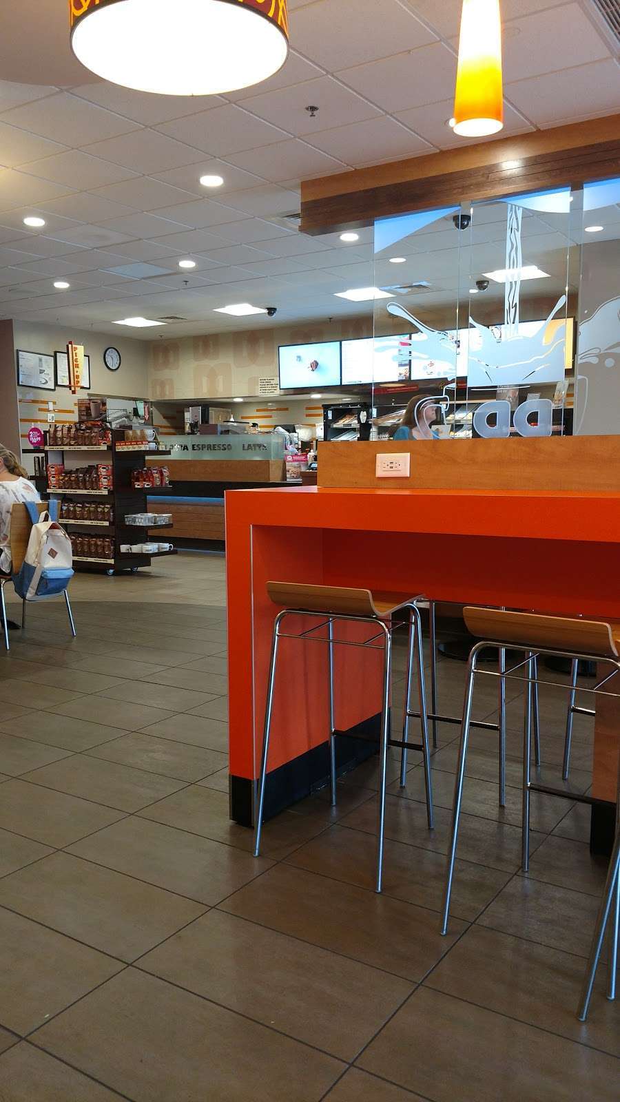 Dunkin Donuts | 588 S Alafaya Trail #10, Orlando, FL 32828, USA | Phone: (407) 281-7080