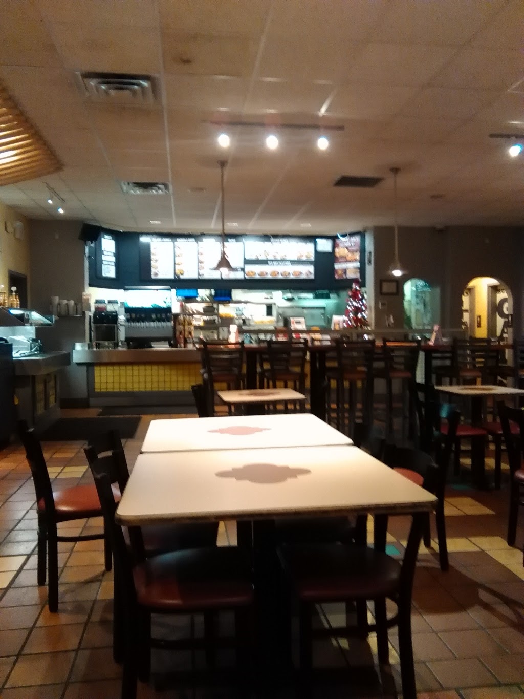 Taco Bueno | 2353 W Pioneer Pkwy, Pantego, TX 76013, USA | Phone: (817) 860-9423