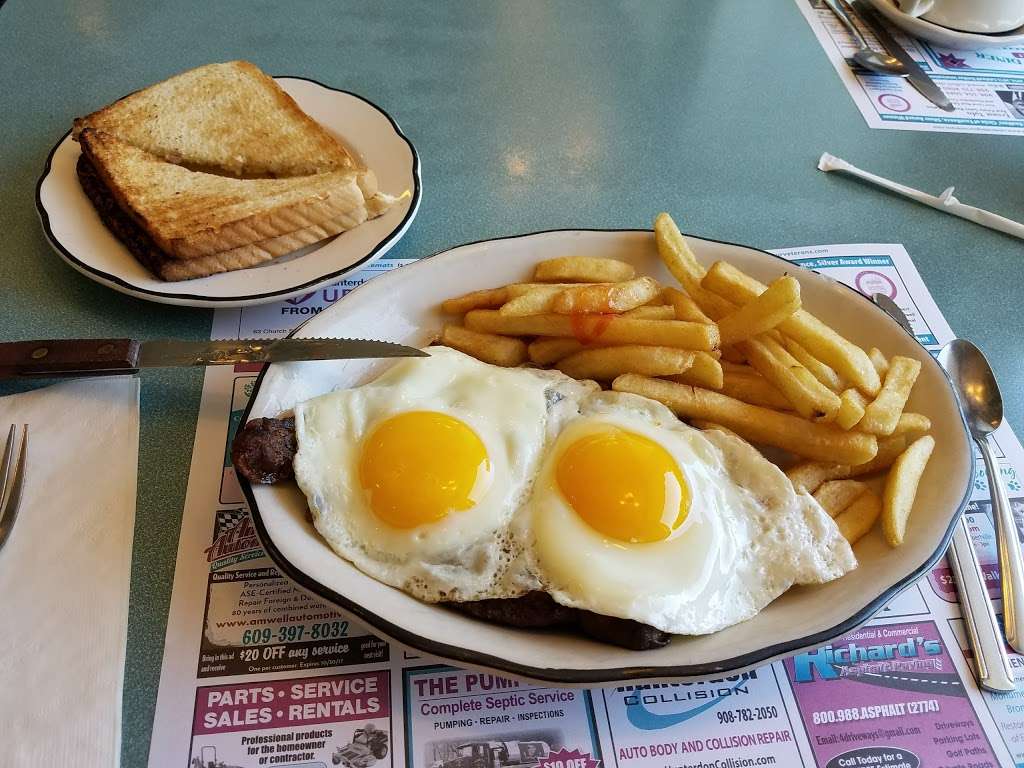 Amwell Valley Diner Restaurant | 400 NJ-31, Ringoes, NJ 08551 | Phone: (609) 466-2030