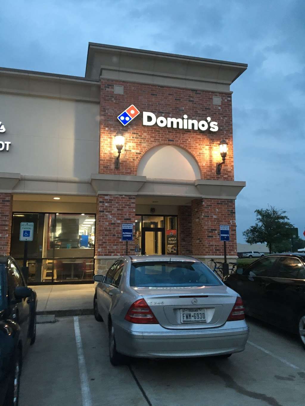 Dominos Pizza | 6210 Sienna Pkwy Ste 330, Missouri City, TX 77459, USA | Phone: (281) 778-0688