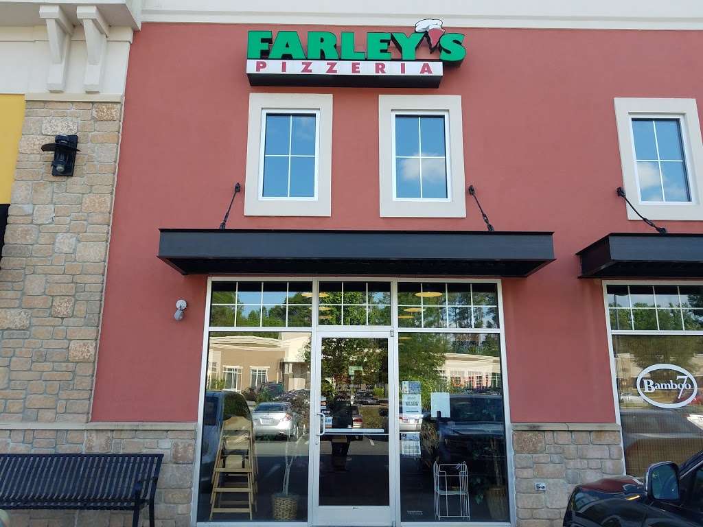 Farleys Pizzeria | 15025 Lancaster Hwy # D3, Charlotte, NC 28277, USA | Phone: (704) 714-8899