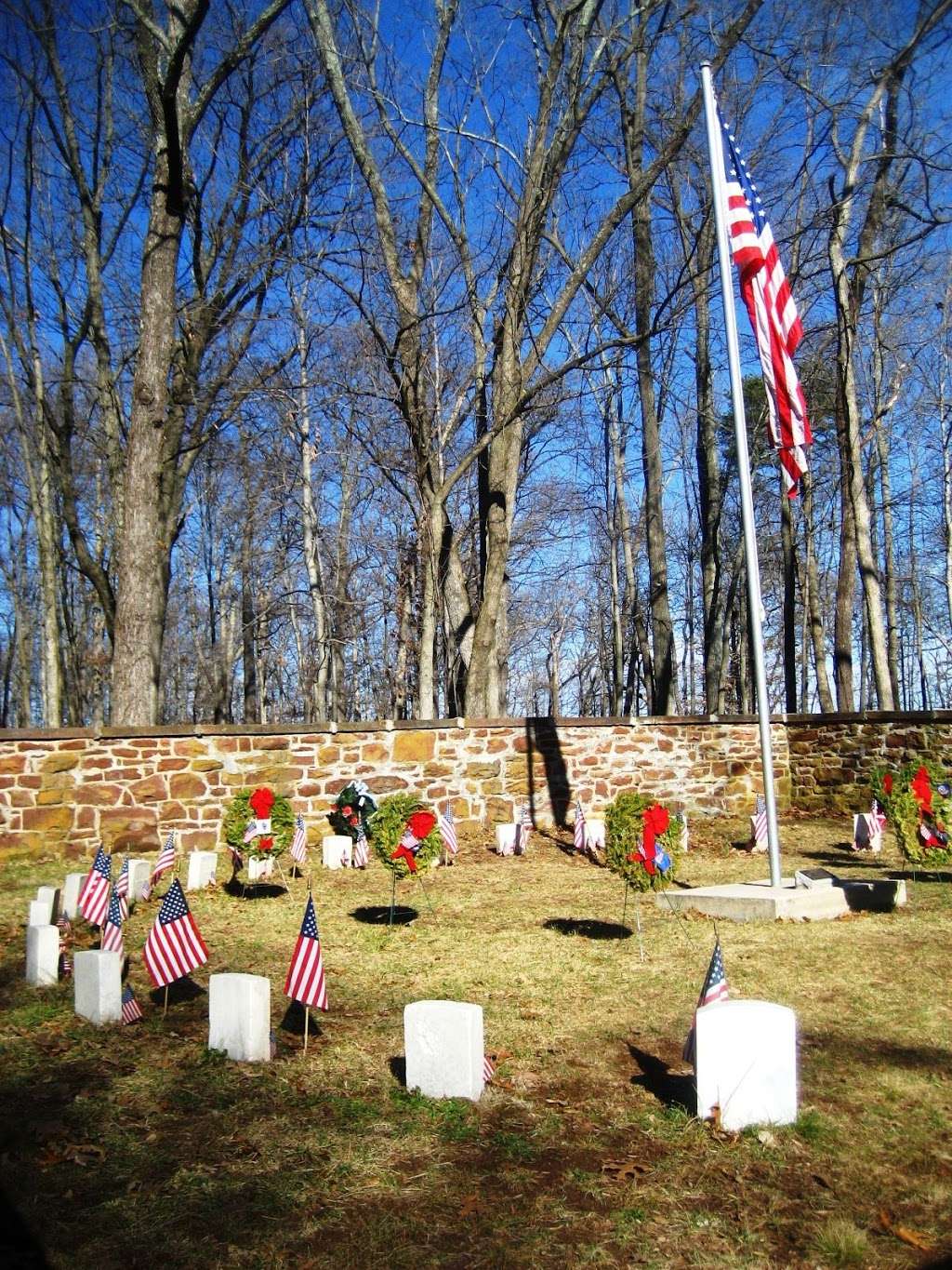 Balls Bluff National Cemetery | Rt 7, Leesburg, VA 20176, USA | Phone: (866) 900-6417