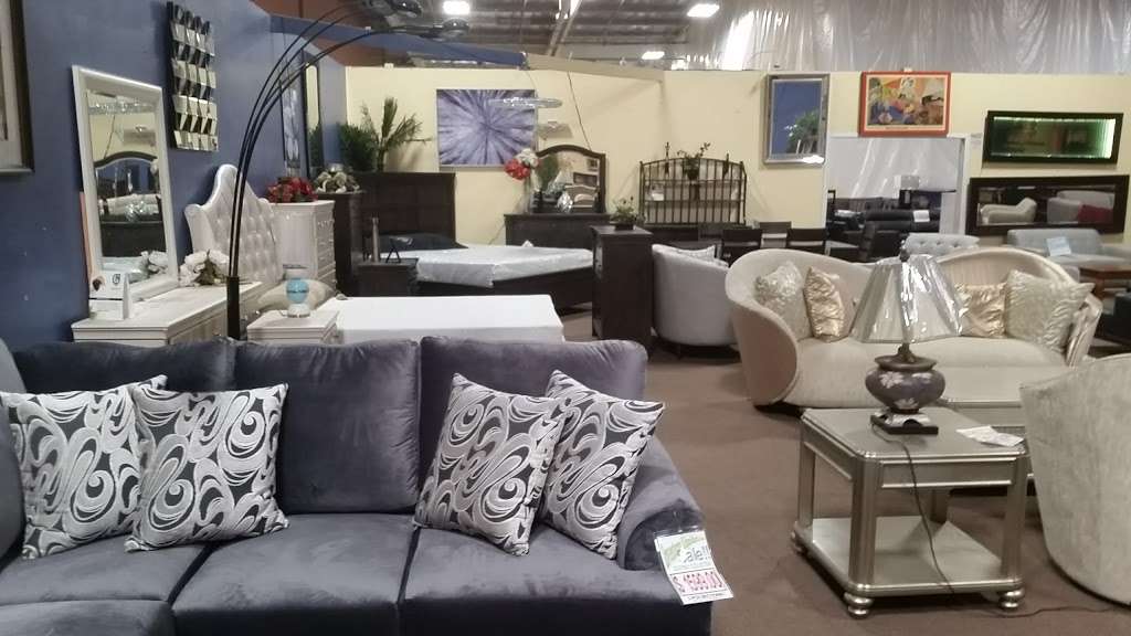 Living Spaces in 14501 Artesia Blvd, La Mirada, CA 90638, USA