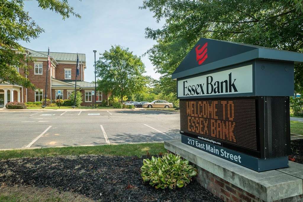 Essex Bank | 217 E Main St, Louisa, VA 23093, USA | Phone: (540) 967-5900