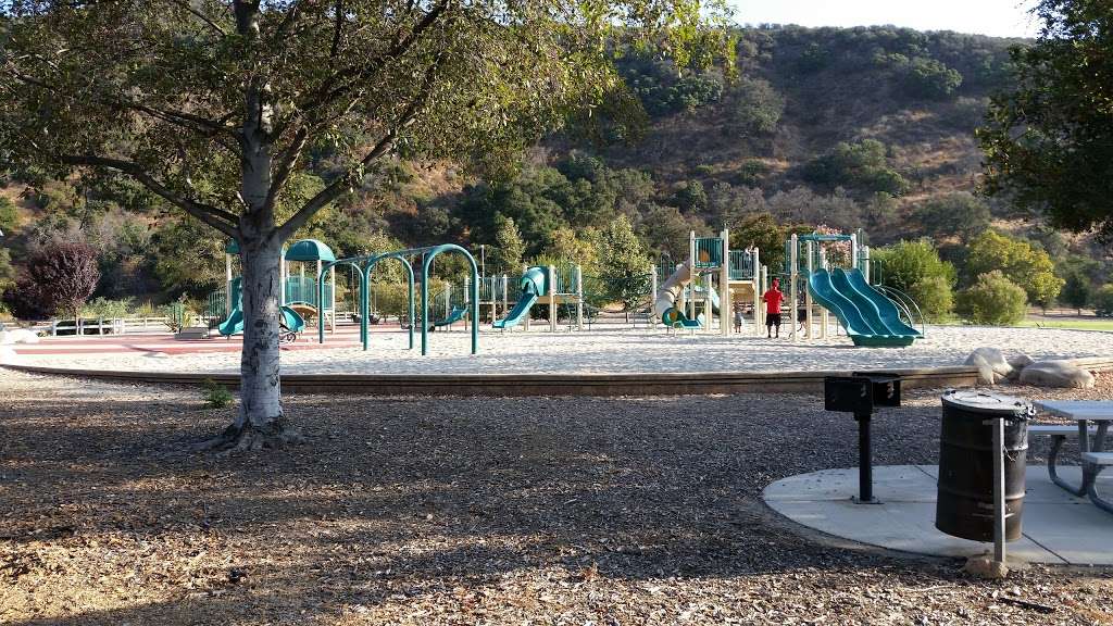 Lang Ranch Neighborhood Park | 3287 Lang Ranch Pkwy, Thousand Oaks, CA 91362, USA | Phone: (805) 495-6471