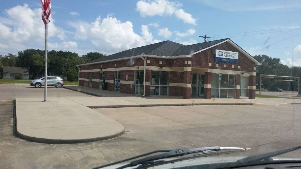 United States Postal Service | 6003 5th St, Danbury, TX 77534, USA | Phone: (800) 275-8777