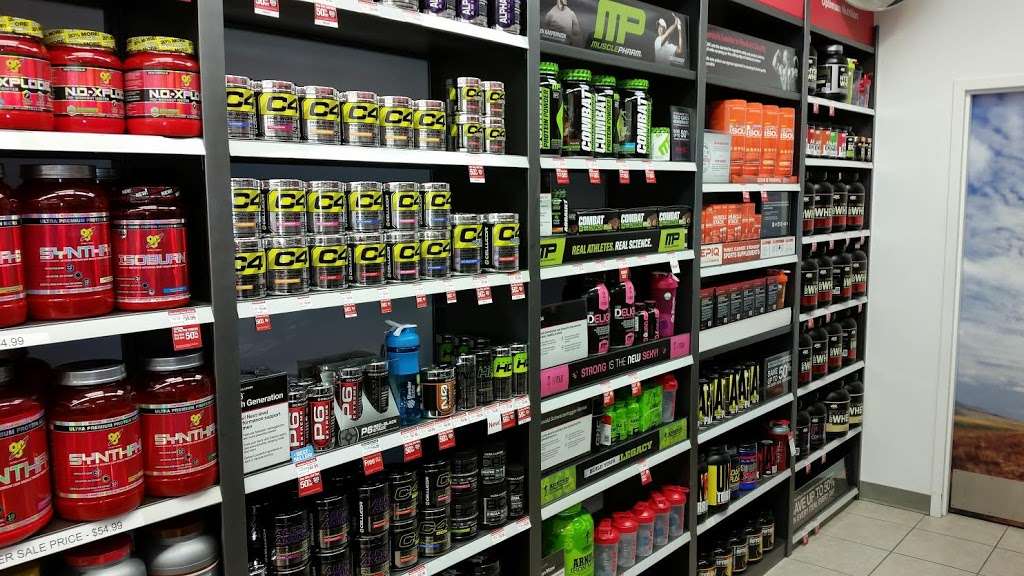 GNC | 1137 N Eola Rd #115, Aurora, IL 60502 | Phone: (630) 585-8200