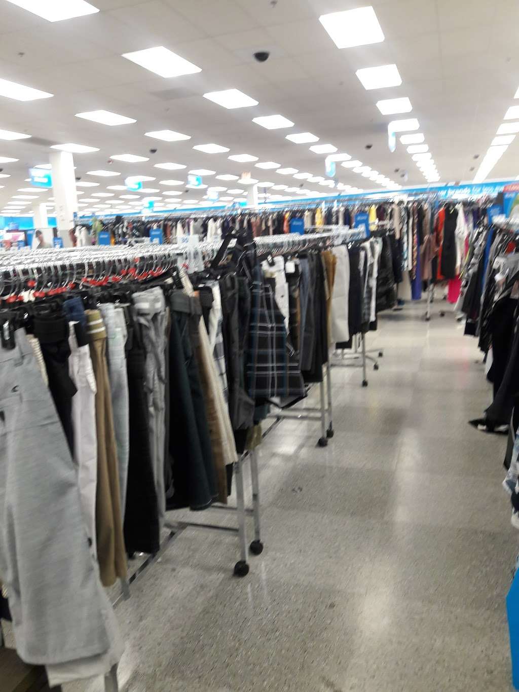 Ross Dress for Less | 4939 W North Ave, Chicago, IL 60639, USA | Phone: (773) 772-0309