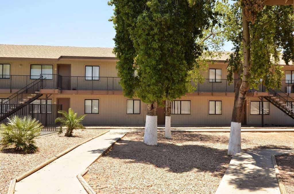 Canyon Pointe Apartments | 3621 N Black Canyon Hwy, Phoenix, AZ 85015, USA | Phone: (602) 266-7221