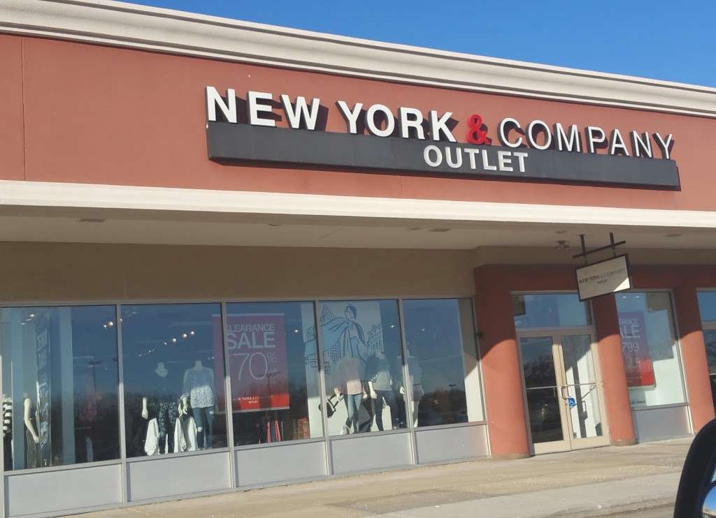 New York & Company | 11211 120th Ave, Pleasant Prairie, WI 53158 | Phone: (262) 857-2684