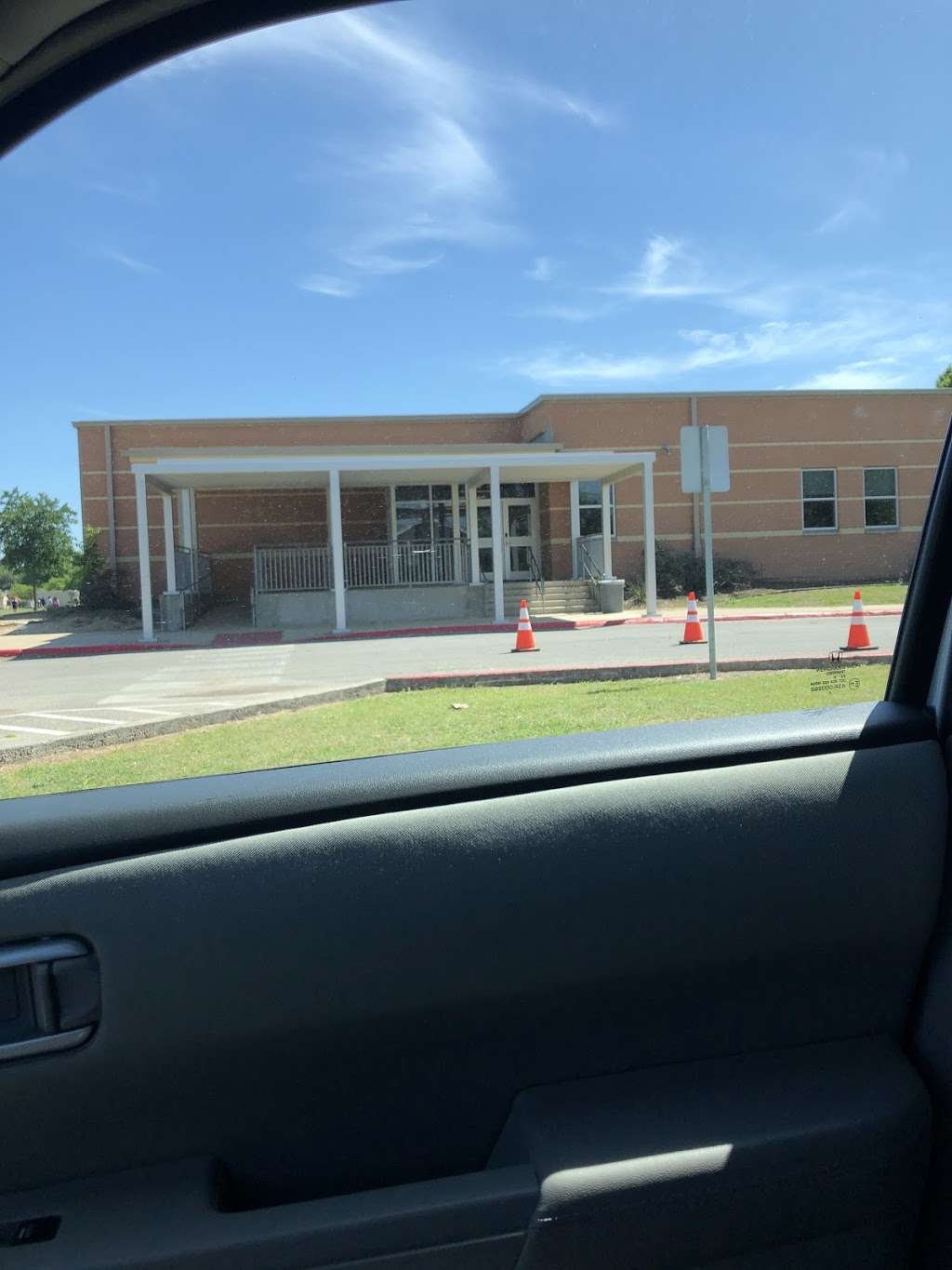 Terrell Wells Middle School | 422 W Hutchins Pl, San Antonio, TX 78221, USA | Phone: (210) 989-2600